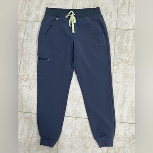 Figs Women's Space Navy Petite Jogger Scrub Pants - XS - Petite